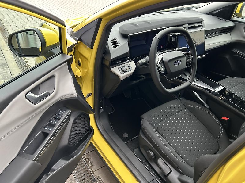 Ford Puma GEN-E 43kWh dojezd 123kW/168 k - fotka 14 z 33