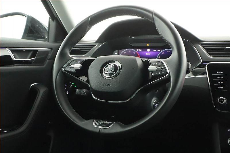 Škoda Superb (2023) Laurin&Klement 2.0 TDI - fotka 8 z 20