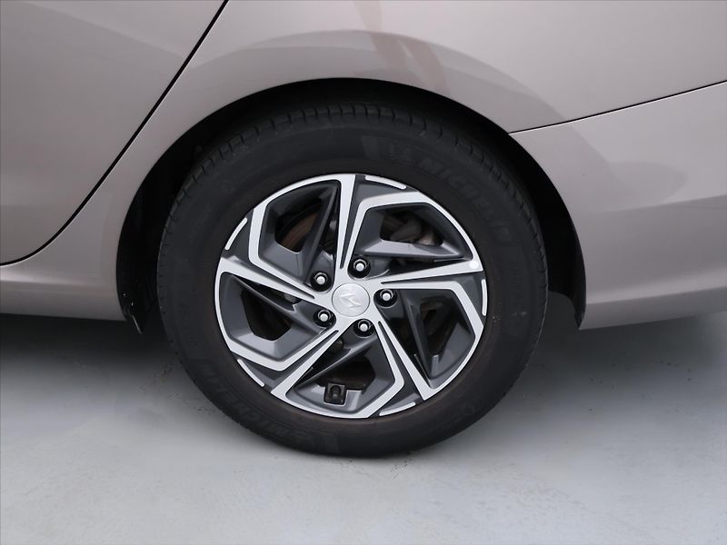Hyundai i30 1,0 T-GDI 88kW Comfort CZ - fotka 26 z 33