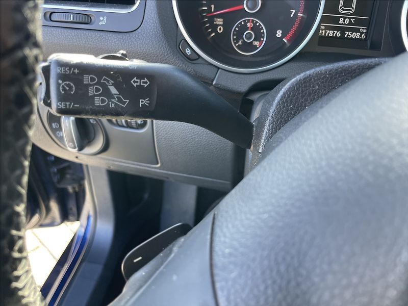 Volkswagen Golf 1,4 TSi 90kw DSG Comfortline G - fotka 17 z 44