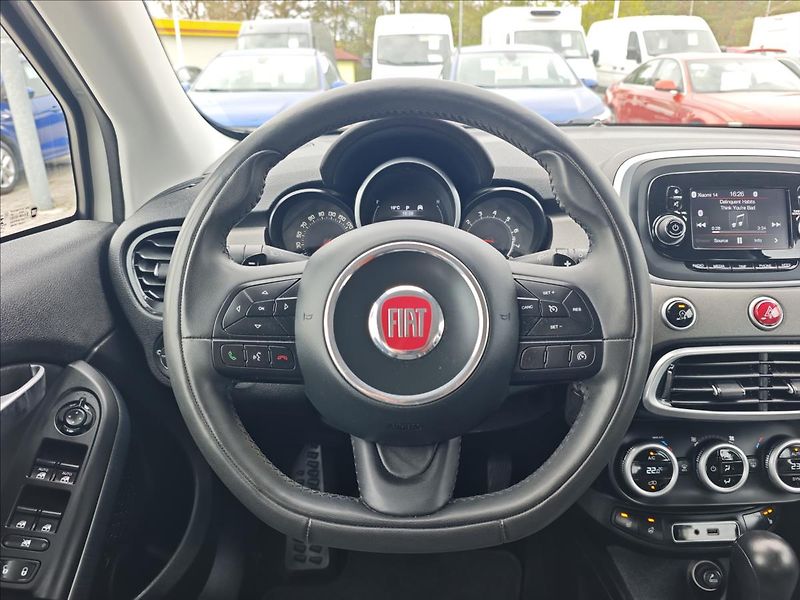 Fiat 500X 1,4 Multiair DDCT6 automat - fotka 17 z 19