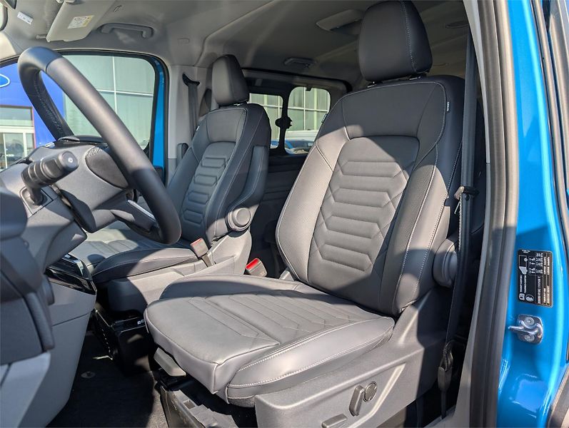 Ford Tourneo Custom (2026) Titanium X L2, Tourneo, 2.0 Ec - fotka 14 z 22