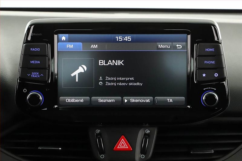 Hyundai i30 (2019) Comfort 1.0 T-GDI, ČR,1.maj - fotka 13 z 18