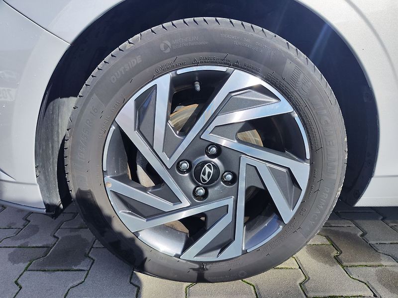 Hyundai i20 1.0 T-GDI/74kW Comfort Club AT - fotka 28 z 29