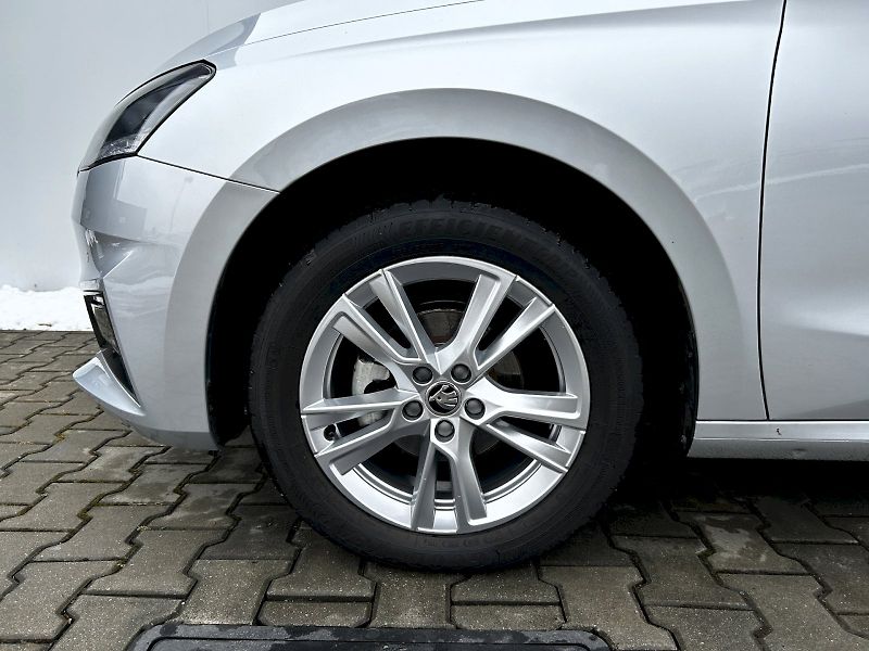 Škoda Fabia (2024) 1.0 TSI 70kW MP5 Selection - fotka 31 z 33