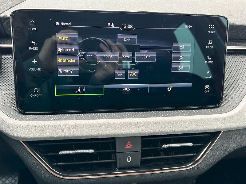 Škoda Kamiq (2026) Top Selection 1.5 TSI 110 kW D - fotka 25 z 35