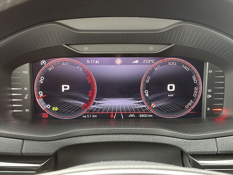 Škoda Karoq 2,0 TDI Sportline 4x4 DSG 1.ma - fotka 21 z 44