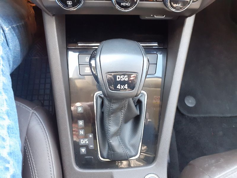 Škoda Octavia (2018) 2.0 TDi 135Kw L&K 4X4 - fotka 22 z 45