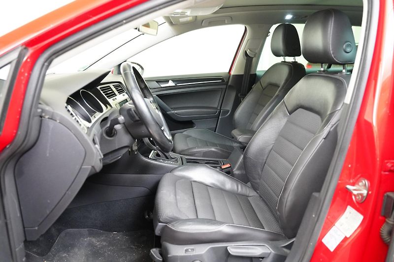 Volkswagen Golf - fotka 5 z 6