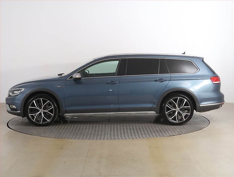 Volkswagen Passat (2016) Alltrack 2.0 BiTDI, 4X4 - fotka 3 z 21