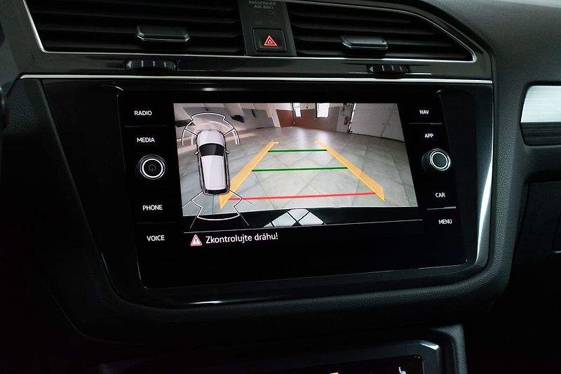 Volkswagen Tiguan Allspace 2.0 TDI 4x4*DSG*TAŽNÉ*DPH*ČR 1 - fotka 27 z 49