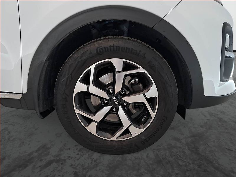 Kia Sportage (2021) 1.6 T-GDI - fotka 15 z 19