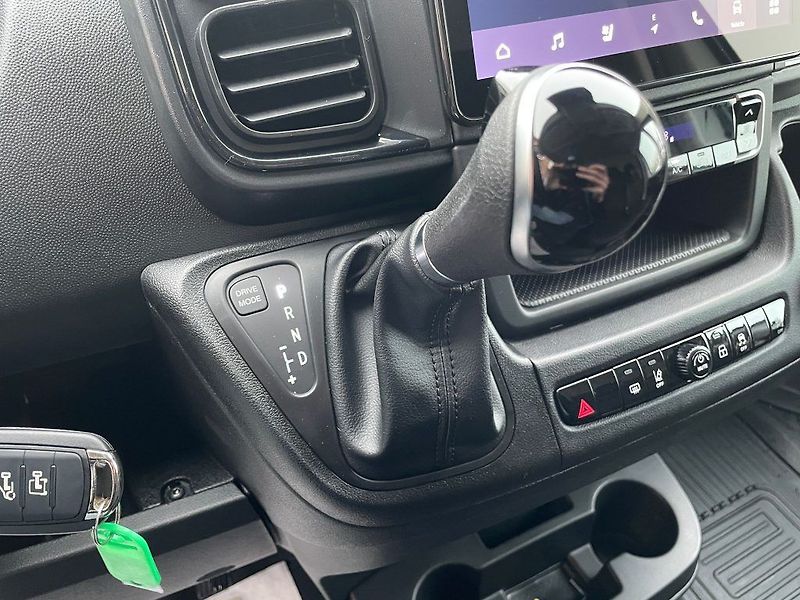 Toyota Proace Max MY25 2.2L 8AT - fotka 22 z 23