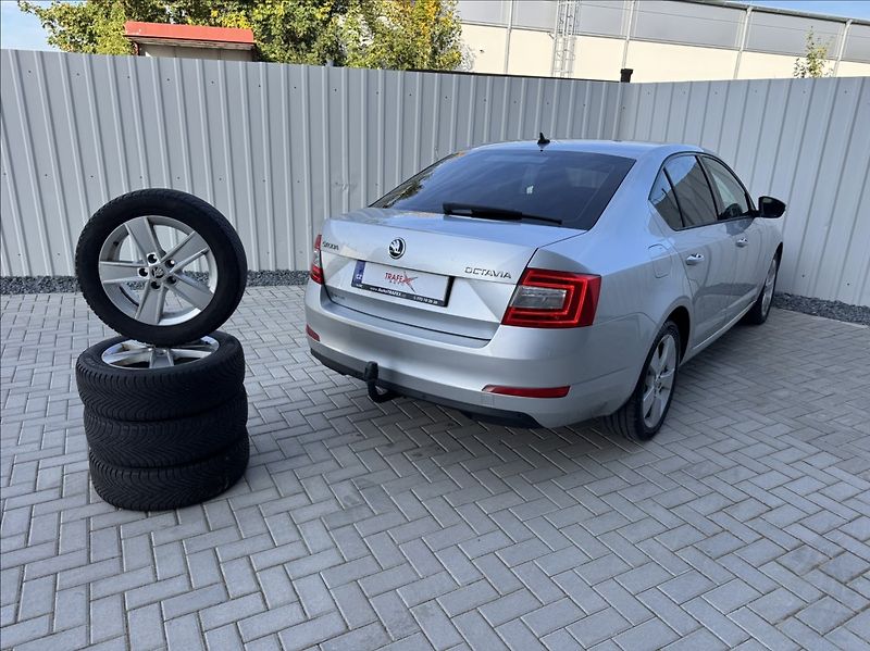 Škoda Octavia 2,0 TDI STYLE 2.maj. původ ČR - fotka 45 z 50