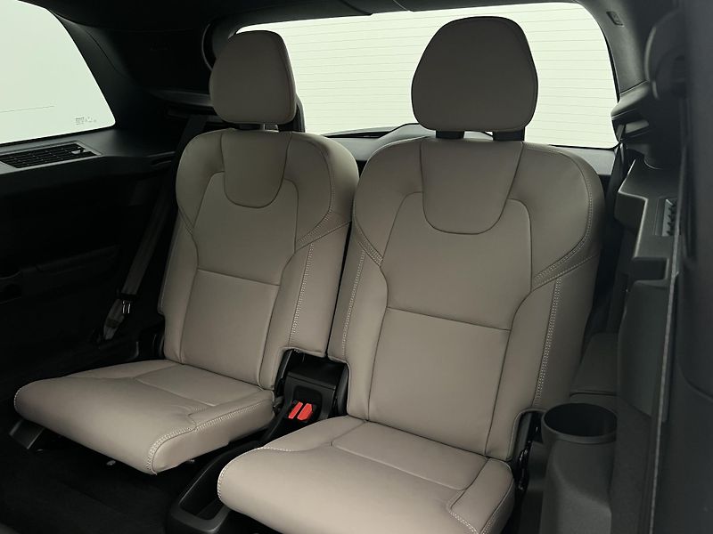 Volvo XC90 (2026) B5 AWD BRIGHT PLUS - fotka 5 z 42