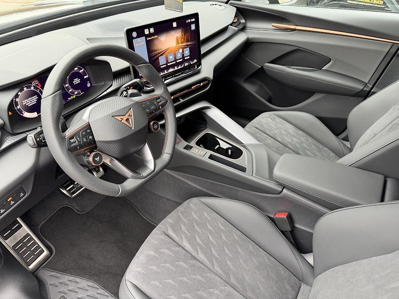 Cupra Terramar (2026) 2.0TSI 150kW 4WD R20 ZÁRUKA 5! - fotka 35 z 43