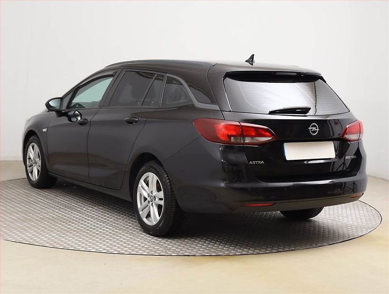 Opel Astra (2019) 1.6 CDTI, Serv.kniha, Navi - fotka 4 z 17