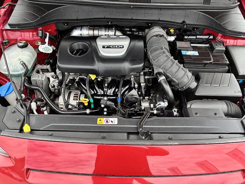 Hyundai Kona 1.6T-GDi 130kW 4x4 DCT STYLE   - fotka 29 z 31