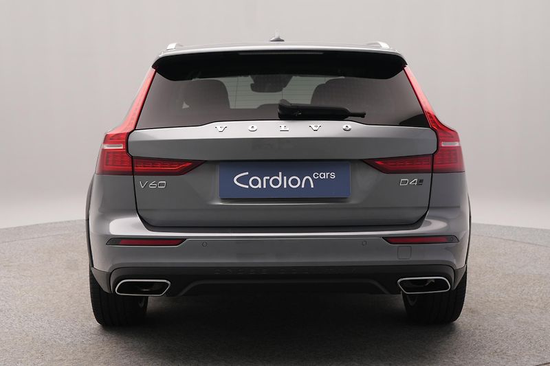 Volvo V60 CC D4 AWD MOMNETUM CZ 1.maj - fotka 9 z 44