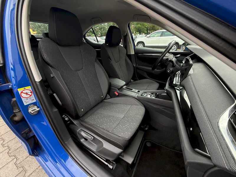 Škoda Octavia (2023) 1.5 TSI 110 kW DSG Style - fotka 23 z 25