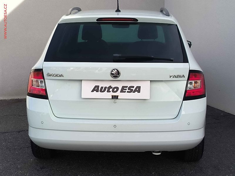 Škoda Fabia (2015) 1.2 TSi, Ambition - fotka 5 z 18