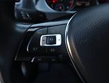 Volkswagen Golf (2019) 1.0 TSI, Tempomat - náhled 12