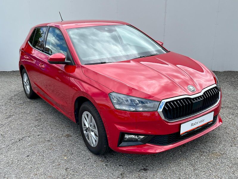 Škoda Fabia (2025) 1.0 TSI 85kW Top Selection DSG - fotka 22 z 27