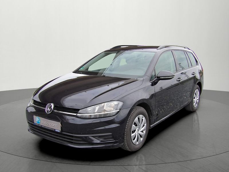 Volkswagen Golf 1.6TDI 85kW DSG Navi PDC - fotka 1 z 29