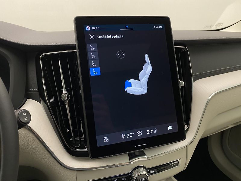 Volvo XC60 T8 AWD RECHARGE REZERVACE - fotka 65 z 66