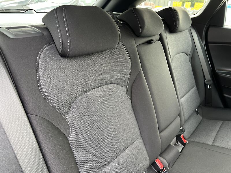 Hyundai i30 1.5T-GDi KAMERA PŮVOD ČR 1.MAJ - fotka 31 z 47