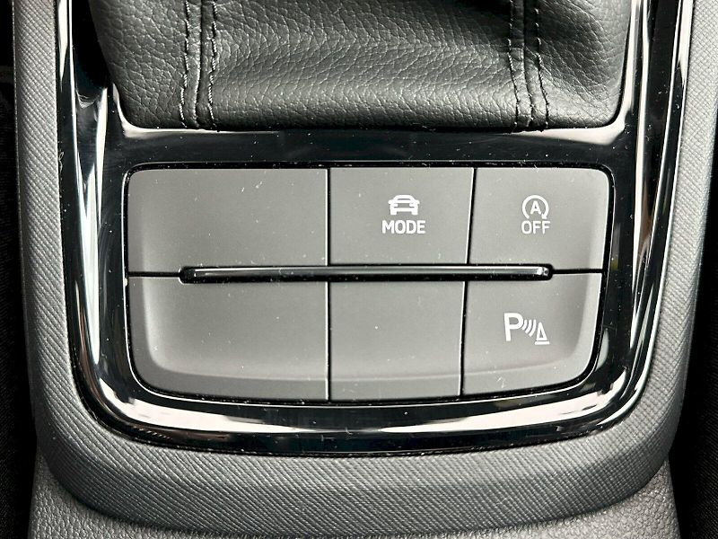 Škoda Kamiq (2025) DSG 1.0TSI 85kW Monte Carlo - fotka 24 z 33