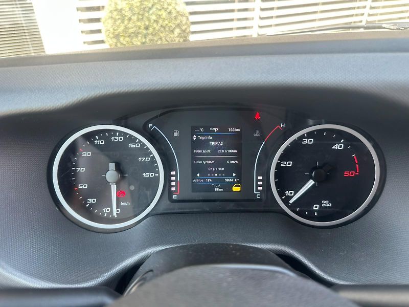 Iveco Daily (2023) 3.0D, 129KW, - fotka 17 z 23