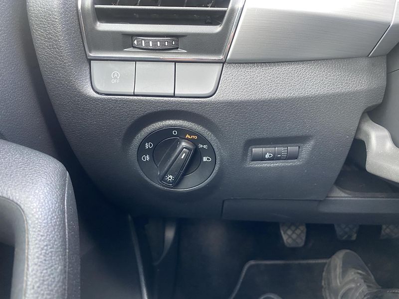 Škoda Fabia 1.2TSI 66kW-1xMAJ.-LED-EDITION - fotka 19 z 49