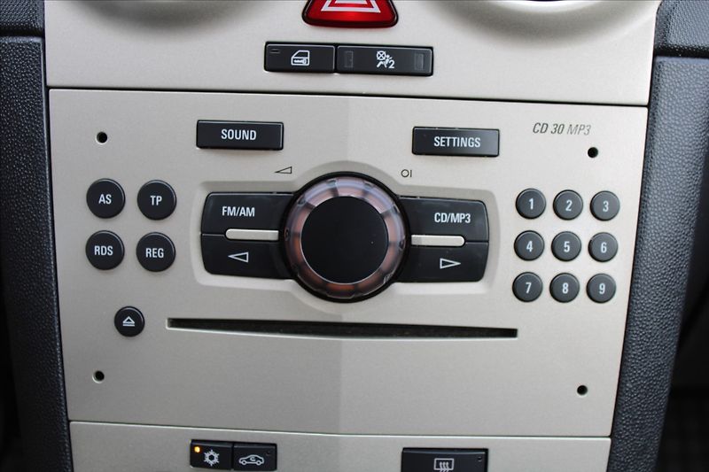 Opel Corsa 1,2 i  NOVÉ V ČR,1.MAJITEL - fotka 11 z 20
