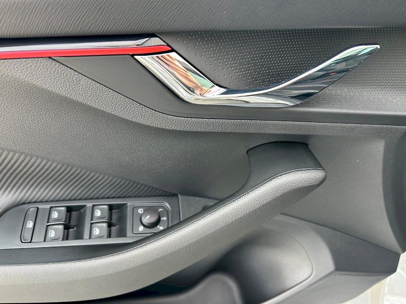 Škoda Scala (2025) Monte Carlo 1.0 TSI 85 kW - fotka 18 z 32