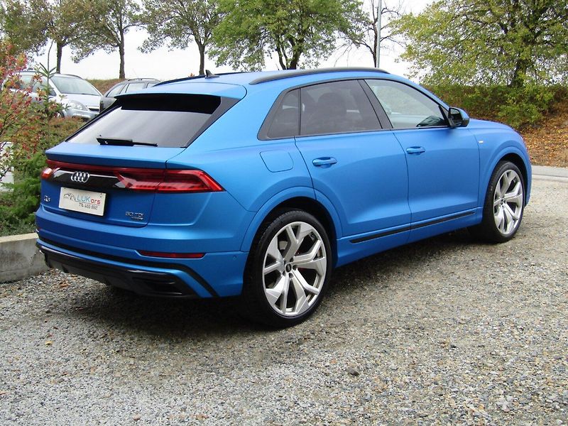 Audi Q8 (2021) 50 TDI 210kW  S-LINE - fotka 11 z 42