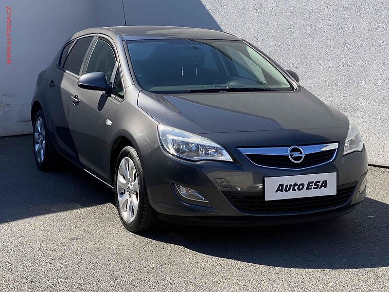 Opel Astra (2013) 1.4T, AC, temp - fotografie inzerátu