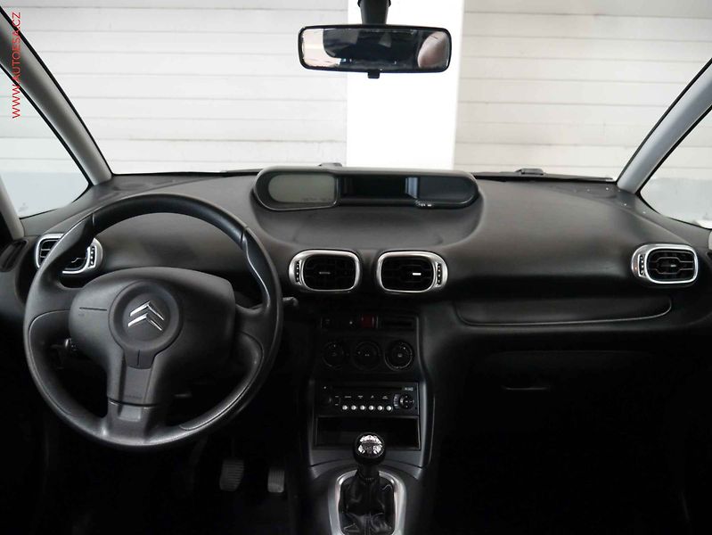 Citroën C3 Picasso (2010) 1.6 VTi, AC, temp, tažné - fotka 8 z 16