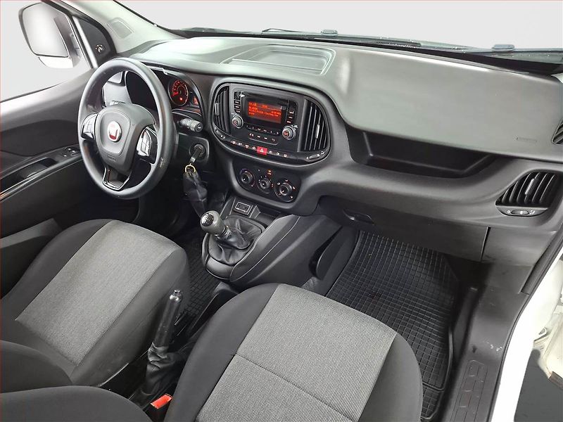 Fiat Dobló (2018) 1.6 MultiJet, ČR, DPH - fotka 8 z 13