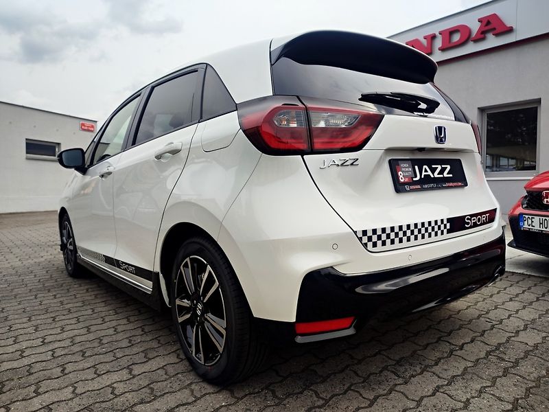 Honda Jazz (2026) SPORT + 1.5eHEV 122k AKCE !!! - fotka 28 z 35