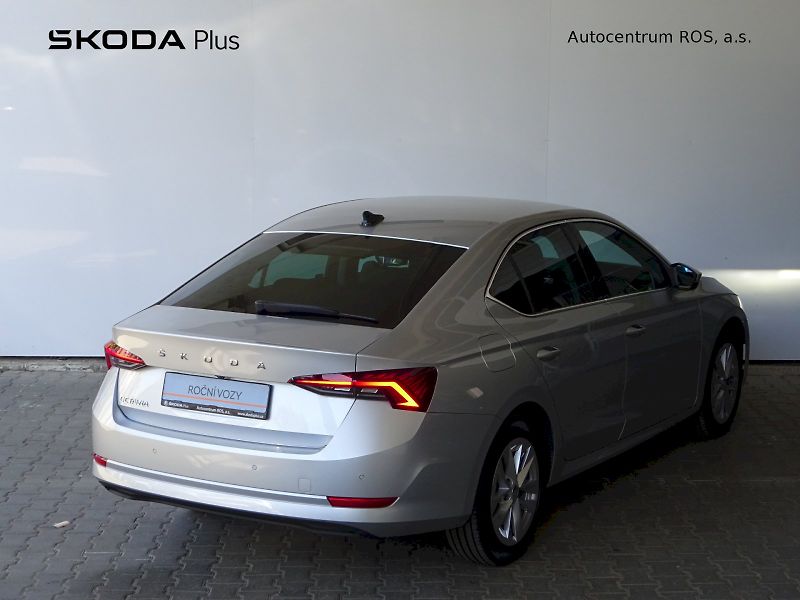 Škoda Octavia (2023) STYLE TD 110/2.0 M6F Navi pake - fotka 2 z 23