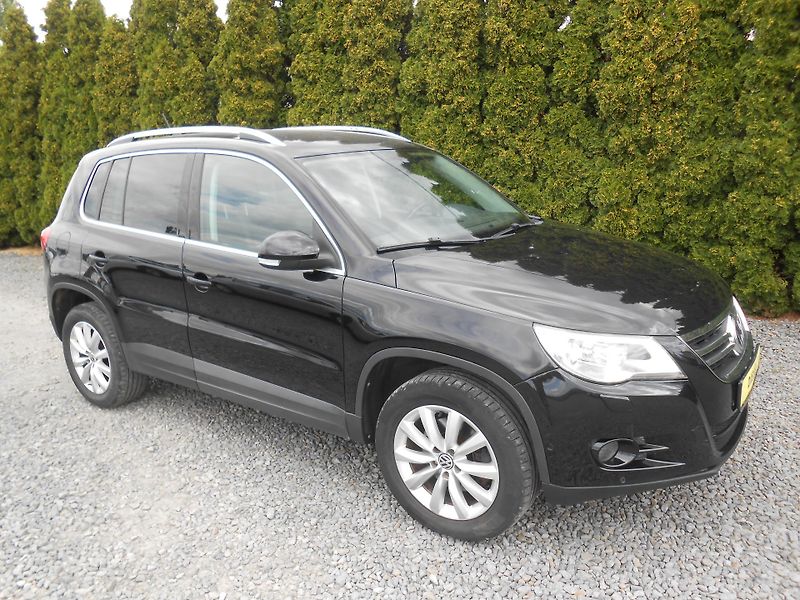 Volkswagen Tiguan 2.0TDi 103KW,,XENONY,DSG - fotka 12 z 40
