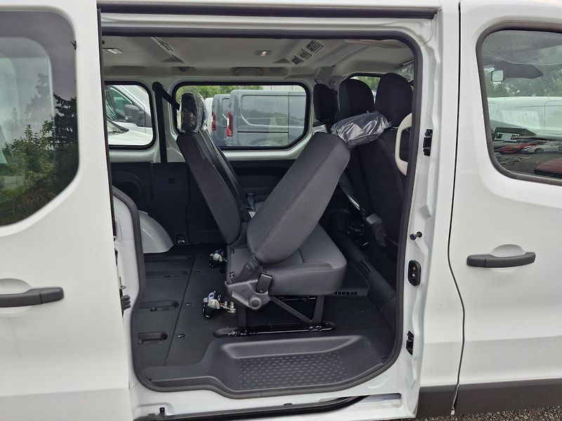 Renault Trafic (2026) L1 Equilibre 150k 9míst - fotka 6 z 17