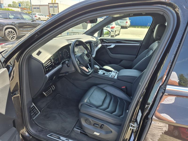 Volkswagen Touareg R-line V6 3,0 TDI 4MOT 8TT AUT - fotka 5 z 5
