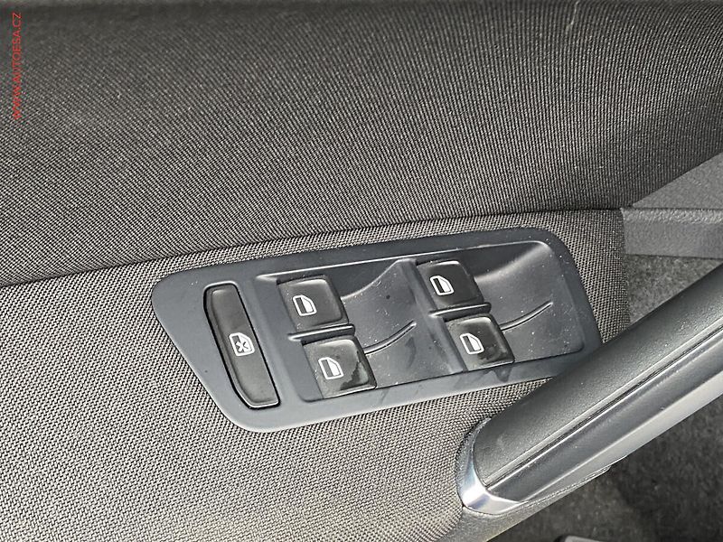 Volkswagen Golf (2014) 1.4TSi, STK9/27 - fotka 12 z 19