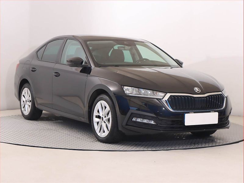 Škoda Octavia (2022) Ambition Plus 1.0 TSI e-tec - fotografie inzerátu