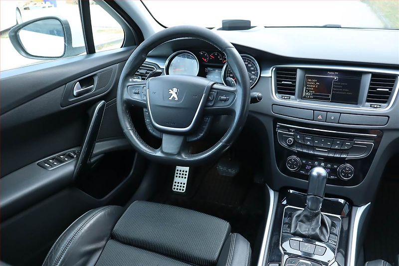 Peugeot 508 (2014) 2.2 HDi, Automat, Serv.kniha - fotka 7 z 25