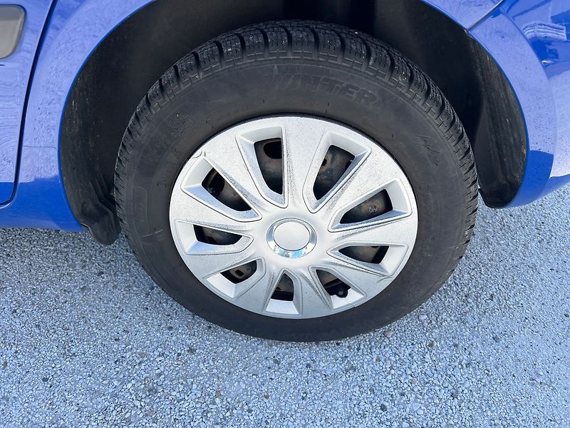 Škoda Fabia 1.2 HTP - fotka 15 z 15