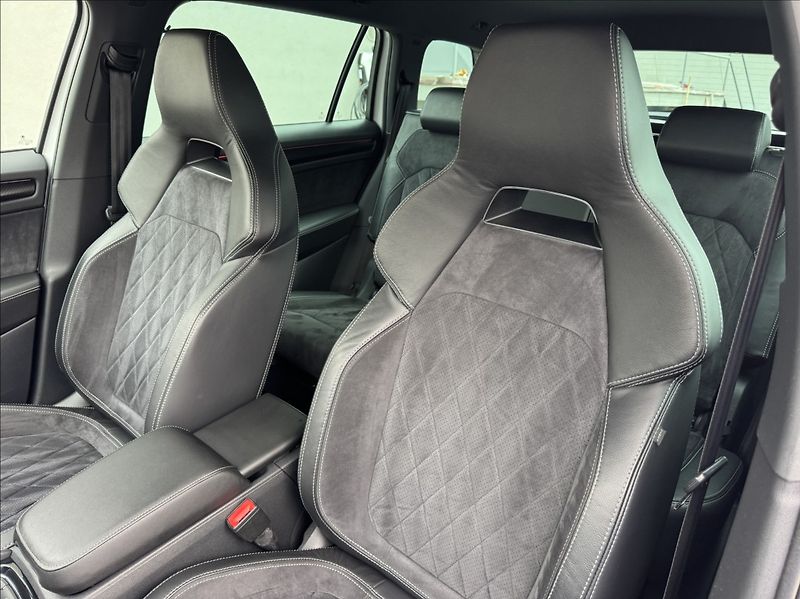 Škoda Kodiaq 2,0 TDI DSG 4X4 SPORTLINE 7mís - fotka 22 z 50