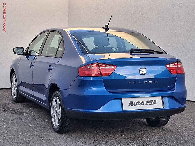 Seat Toledo (2013) 1.2 TSi, Style, navi, park - fotka 6 z 16